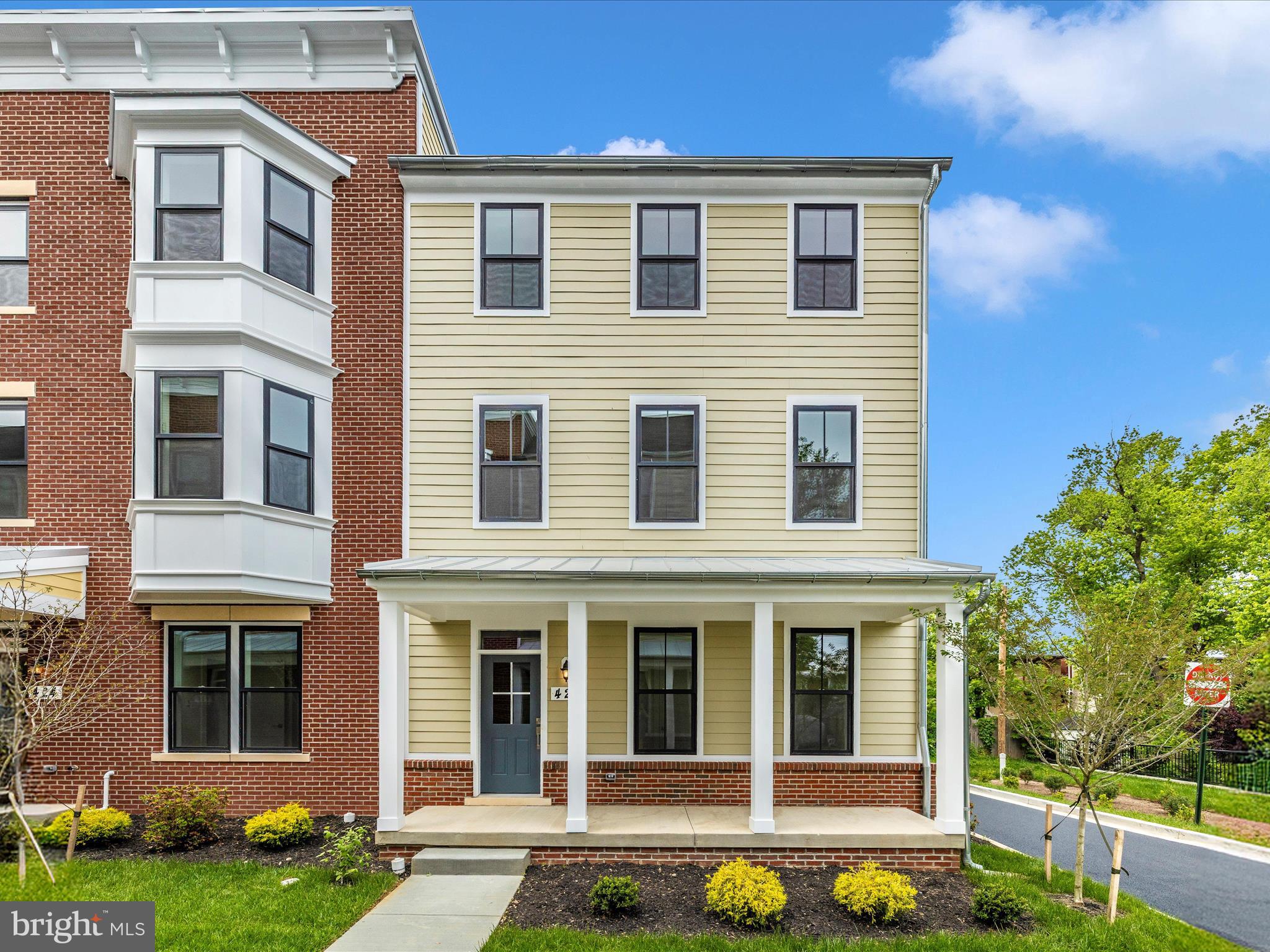 426 Chapel Alley Exterior Front