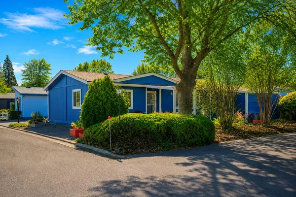 $129,000 | 4624 South Pacific Highway, Unit 17, Phoenix, OR 97535