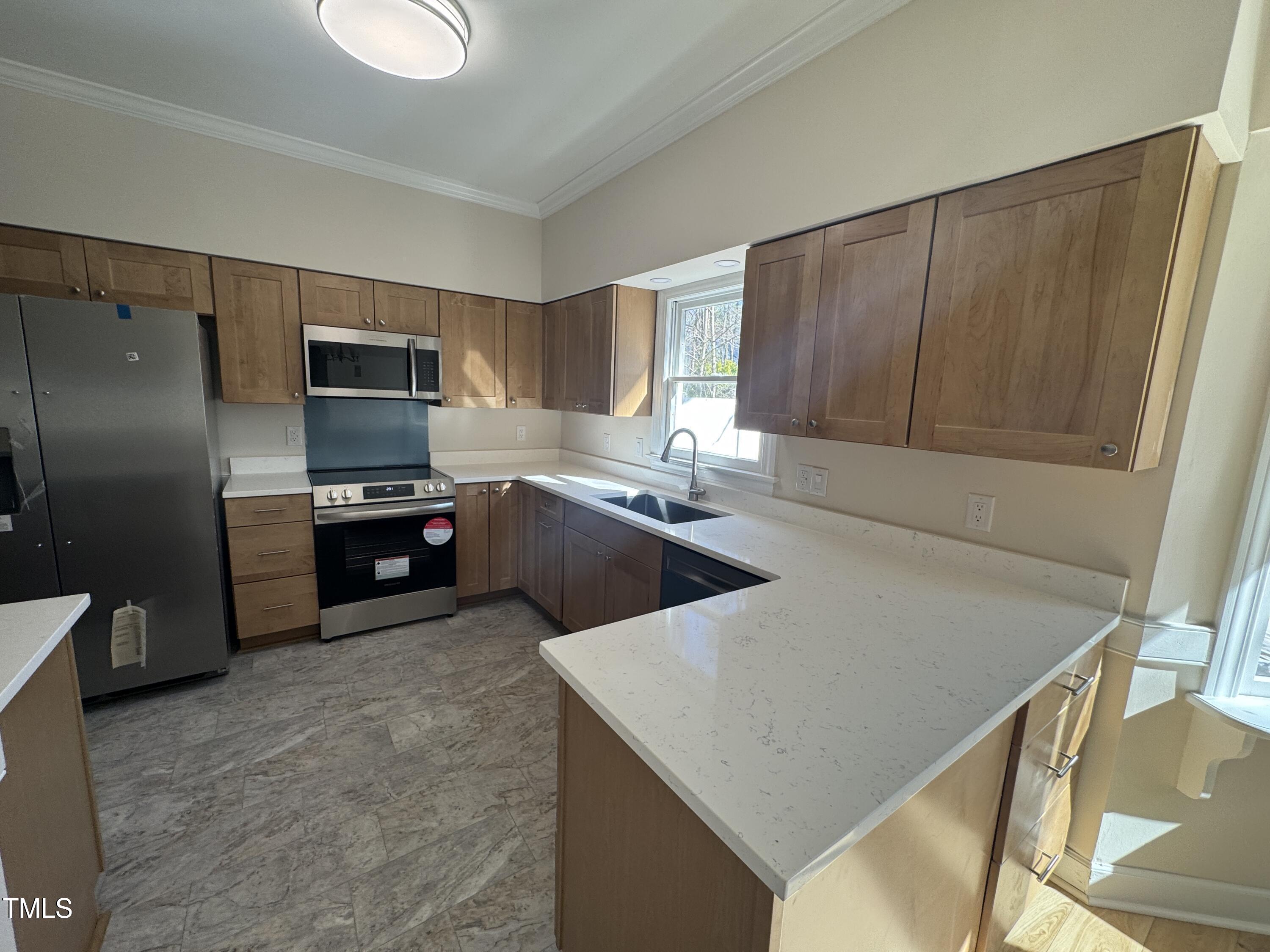 208 Lawrence Road Cary, NC 27511 - Photo 17 of 69 20250225010300311784000000-o