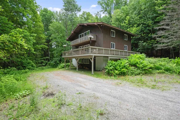 $480,000 | 153 Eagle Rock Road, Pittsfield, VT 05762