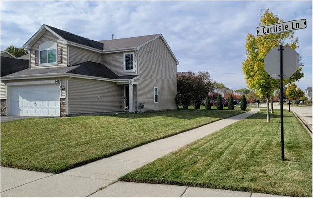 $285,000 | 1422 Carlisle Lane, Hampshire, IL 60140