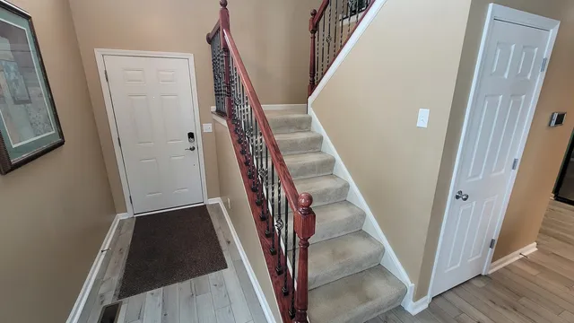 $285,000 | 1422 Carlisle Lane, Hampshire, IL 60140