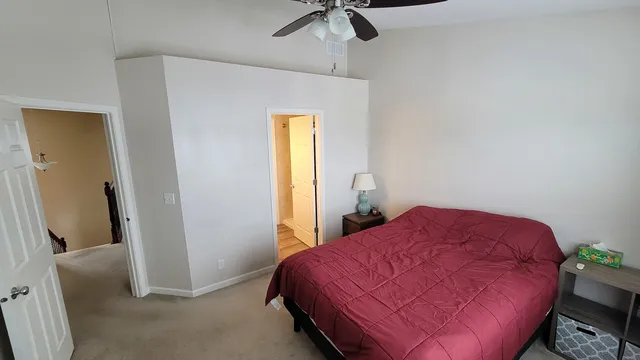 $285,000 | 1422 Carlisle Lane, Hampshire, IL 60140