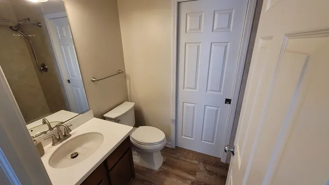 $285,000 | 1422 Carlisle Lane, Hampshire, IL 60140