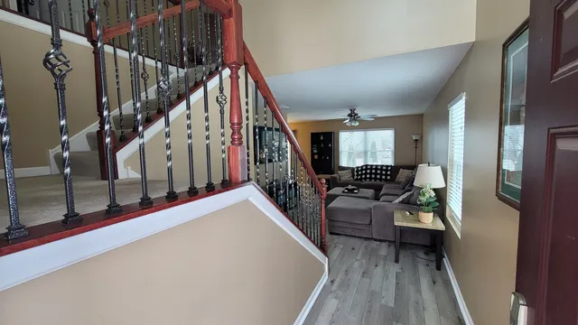 $285,000 | 1422 Carlisle Lane, Hampshire, IL 60140