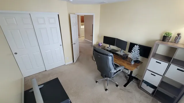 $285,000 | 1422 Carlisle Lane, Hampshire, IL 60140