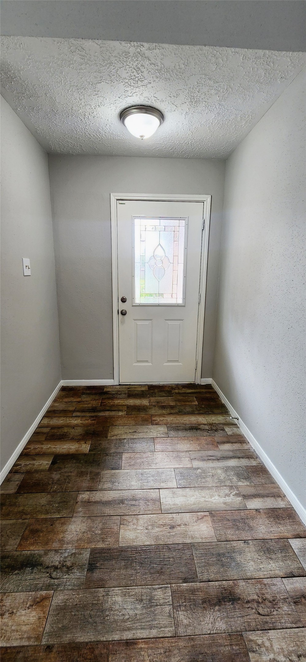 129 Wagon Ln Loop Angleton, TX 77515 - Photo 17 of 37 Gallery Image 17