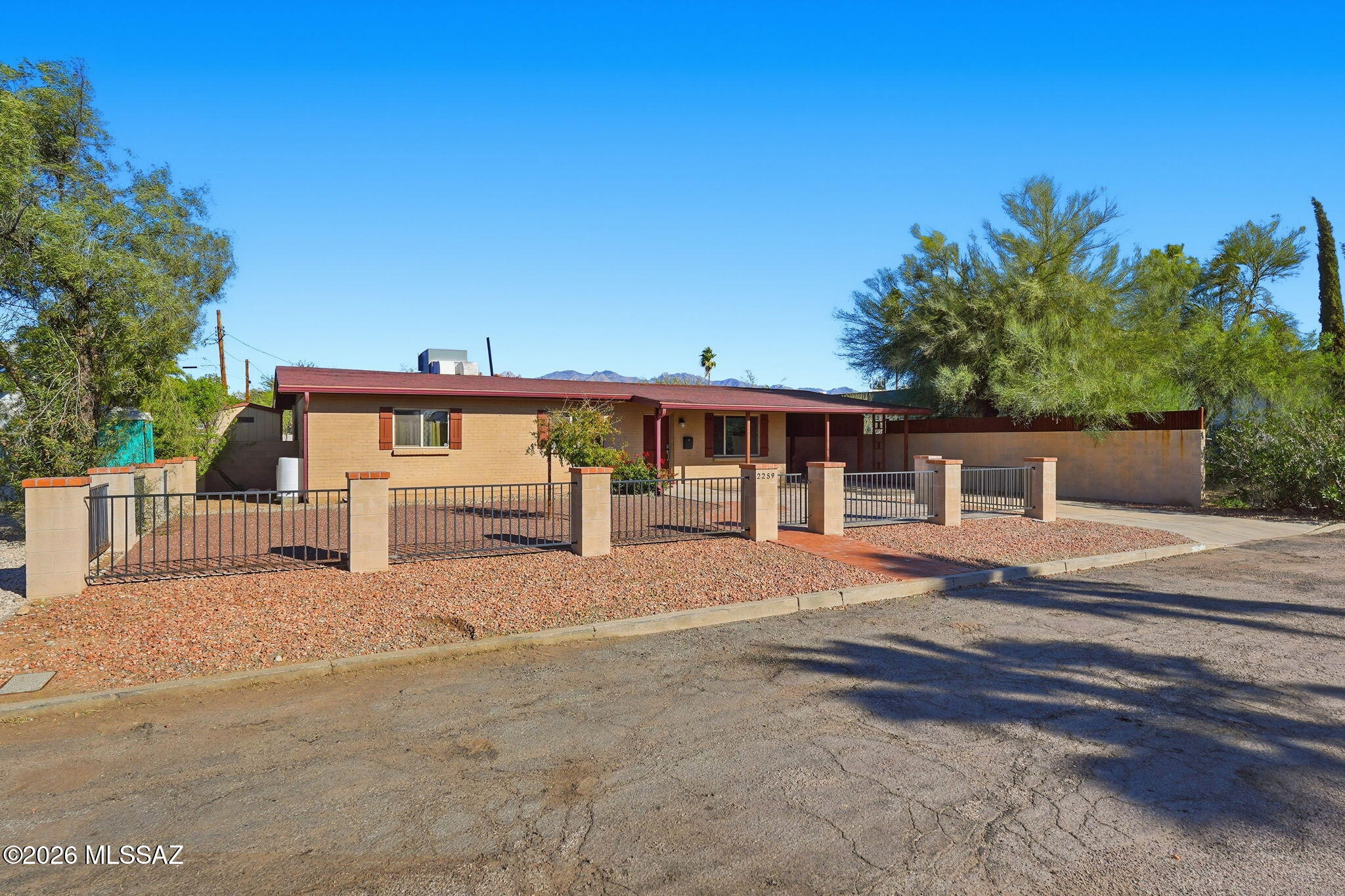 2259 East Spring Street Tucson, AZ 85719 - Photo 10 of 29