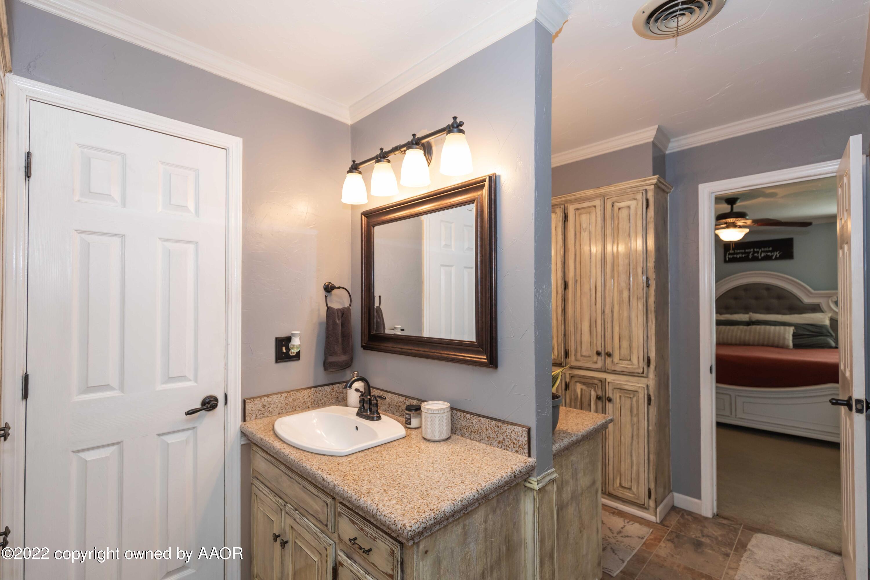 6410 Hamstead Drive Amarillo, TX 79109 - Photo 28 of 50 MASTER BATH VIEW 3