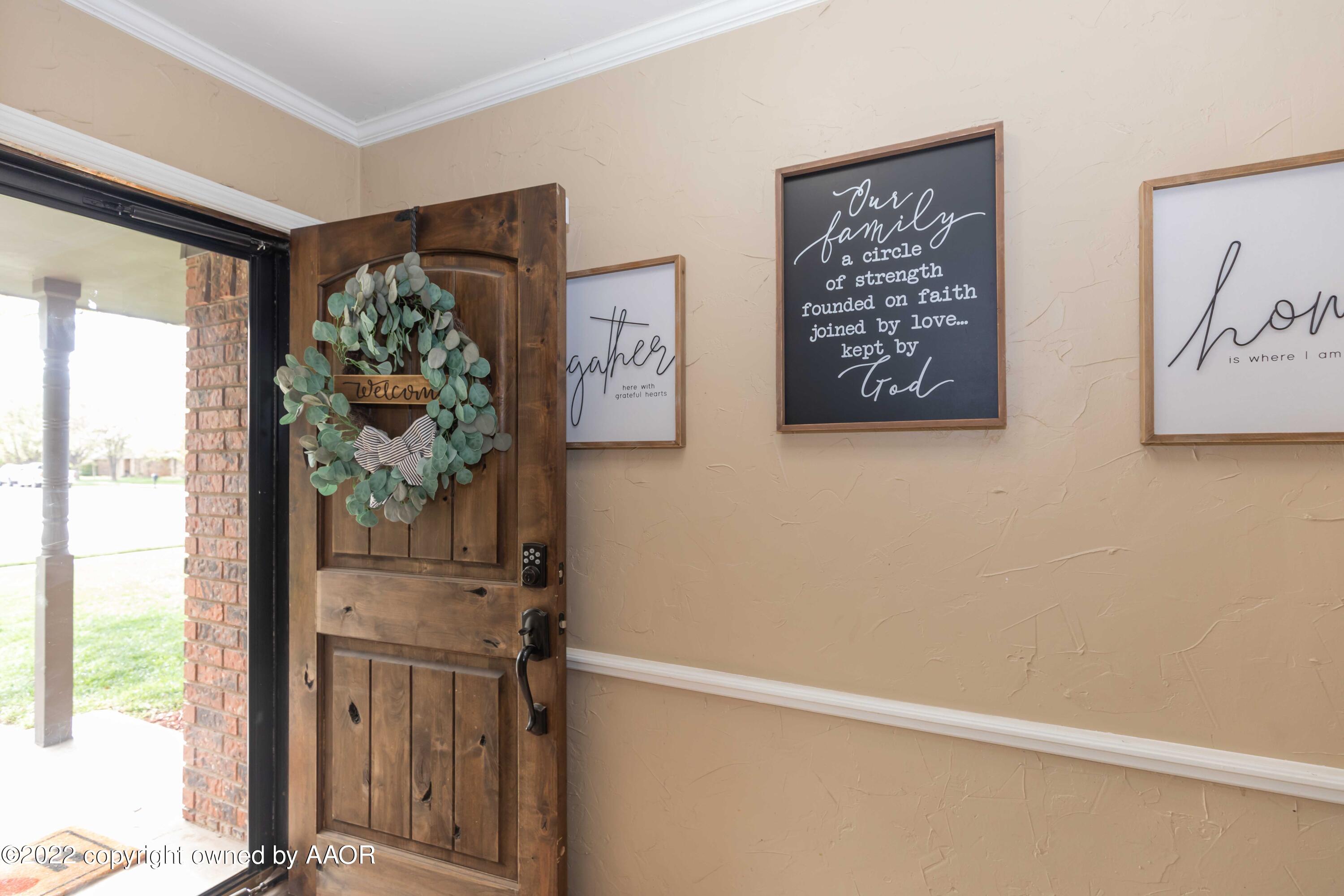 6410 Hamstead Drive Amarillo, TX 79109 - Photo 4 of 50 ENTRY VIEW 2