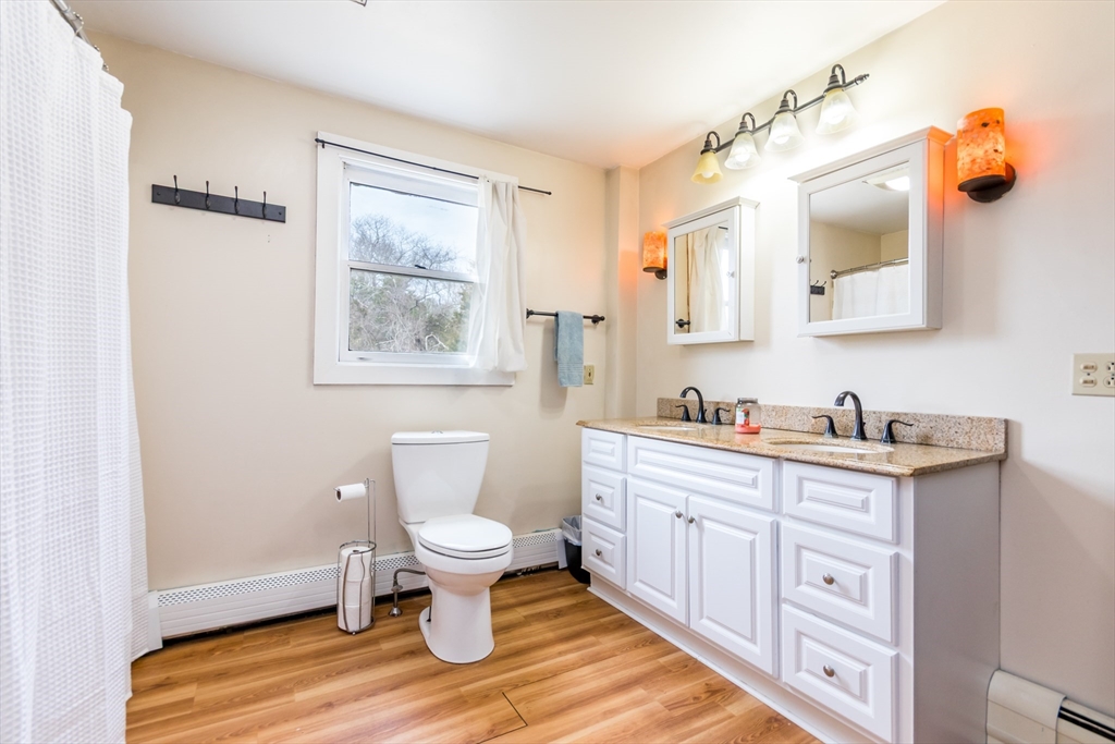 137 Fearing Hill Road Wareham, MA 02576 - Photo 15 of 34