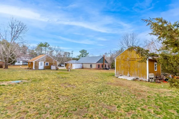 $484,900 | 137 Fearing Hill Road, Wareham, MA 02576
