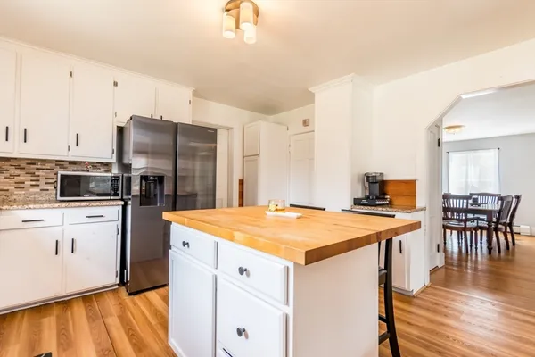 $484,900 | 137 Fearing Hill Road, Wareham, MA 02576