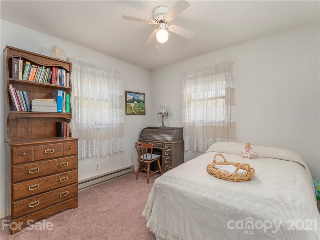 313 Shady Ridge Road Waynesville, NC 28785 - Photo 13 of 28 Gallery Image 13