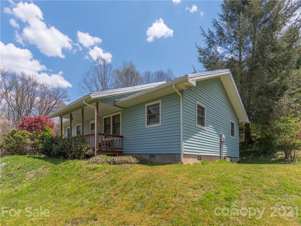 313 Shady Ridge Road Waynesville, NC 28785 - Photo 18 of 28 Gallery Image 18