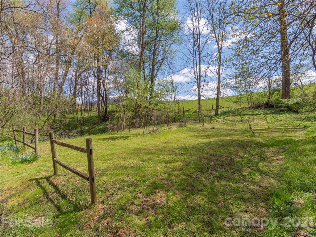 313 Shady Ridge Road Waynesville, NC 28785 - Photo 25 of 28 Gallery Image 25