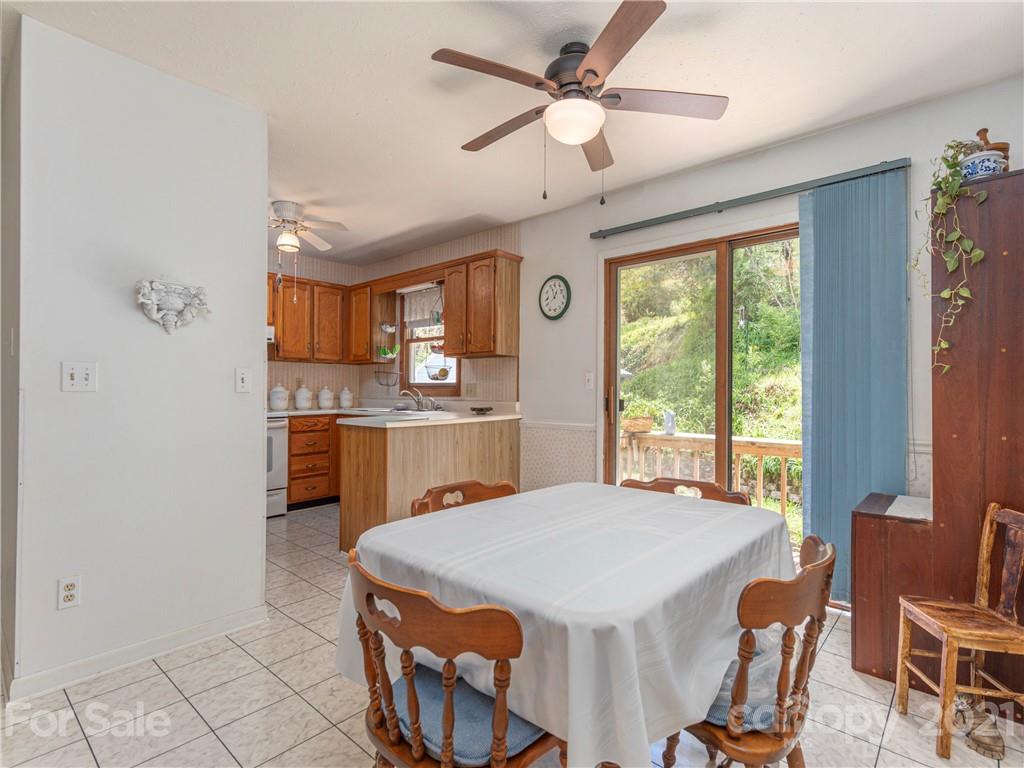 313 Shady Ridge Road Waynesville, NC 28785 - Photo 7 of 28 Gallery Image 7