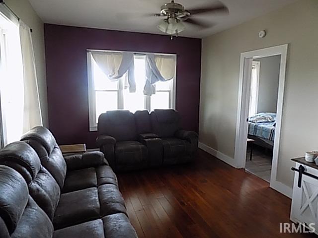 9427 5th Road Bremen, IN 46506 - Photo 3 of 32