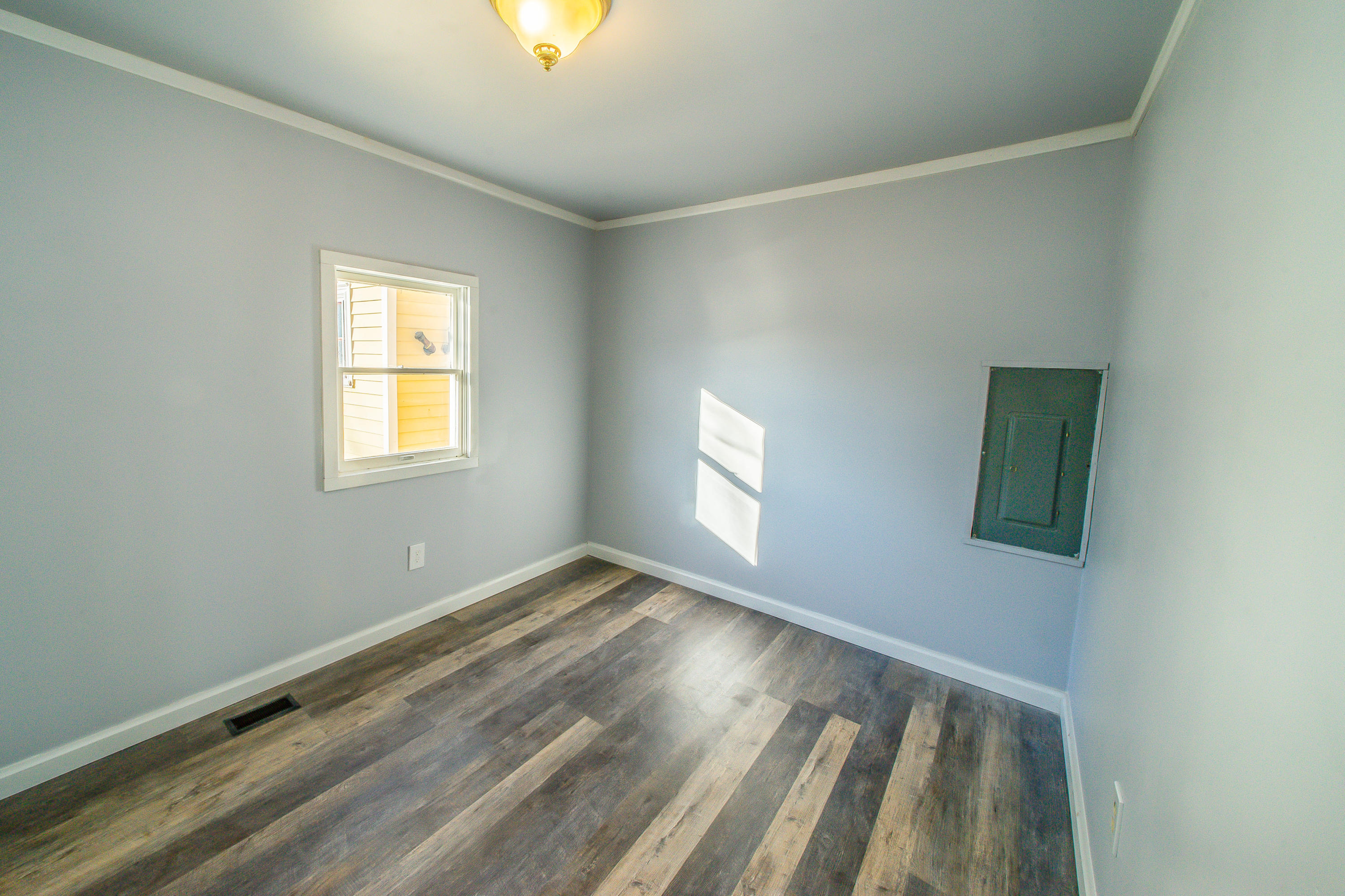 541 South Main Road Frankfort, ME 04438 - Photo 9 of 19 158