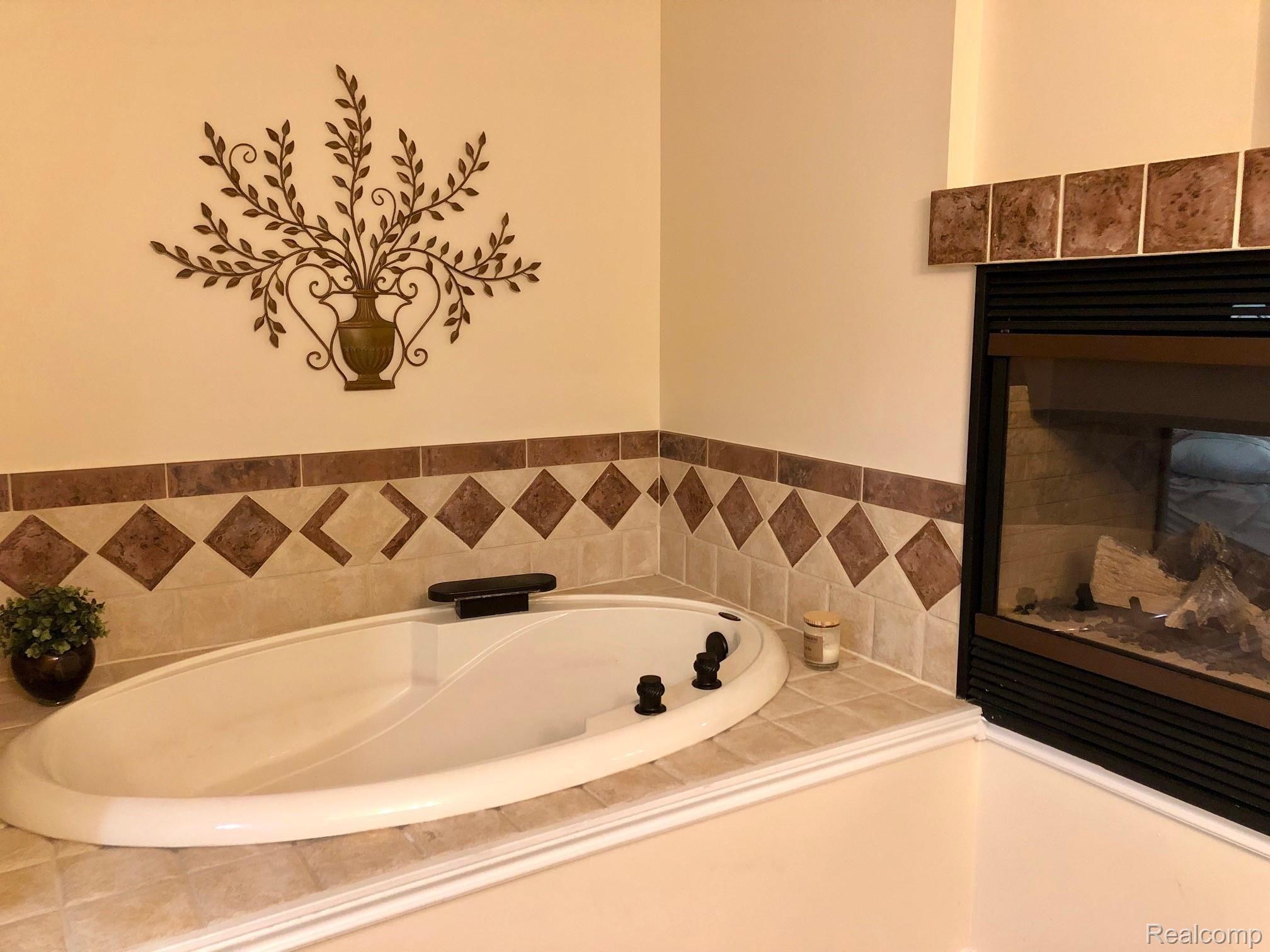 23490 Hall Road Trenton, MI 48183 - Photo 17 of 36 hall master bath 2.jpg