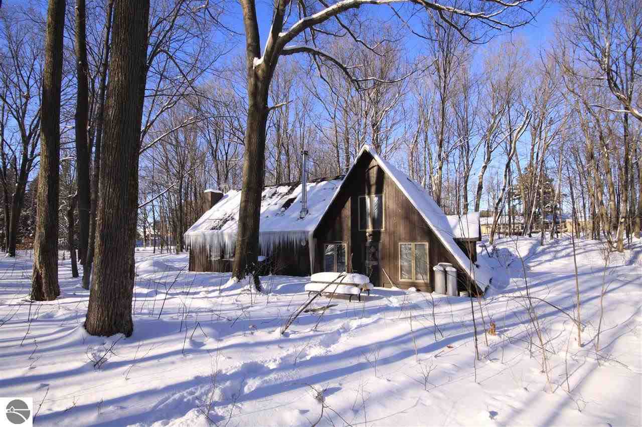1940 Rasho Road Traverse City, MI 49696 - Photo 13 of 37 1786672-12.JPG