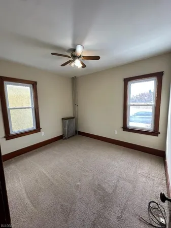 $2,100 | 292 Irwin Street, Unit 1, Phillipsburg, NJ 08865