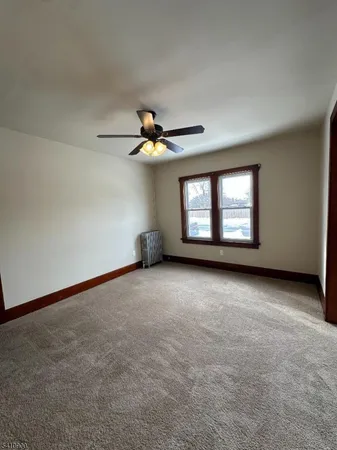 $2,100 | 292 Irwin Street, Unit 1, Phillipsburg, NJ 08865