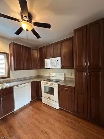 $2,100 | 292 Irwin Street, Unit 1, Phillipsburg, NJ 08865