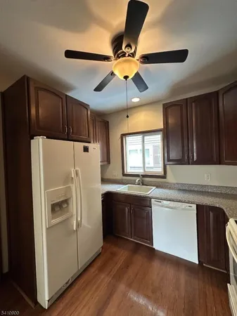 $2,100 | 292 Irwin Street, Unit 1, Phillipsburg, NJ 08865