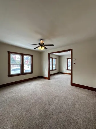 $2,100 | 292 Irwin Street, Unit 1, Phillipsburg, NJ 08865