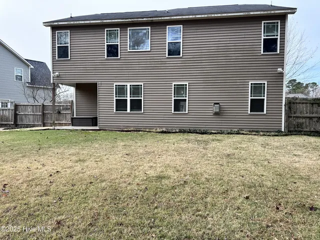 $2,600 | 109 Pennington Street, Jacksonville, NC 28540