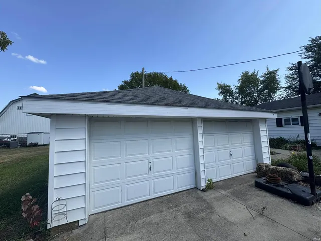 $299,000 | 13762 Highway 231, Loogootee, IN 47553