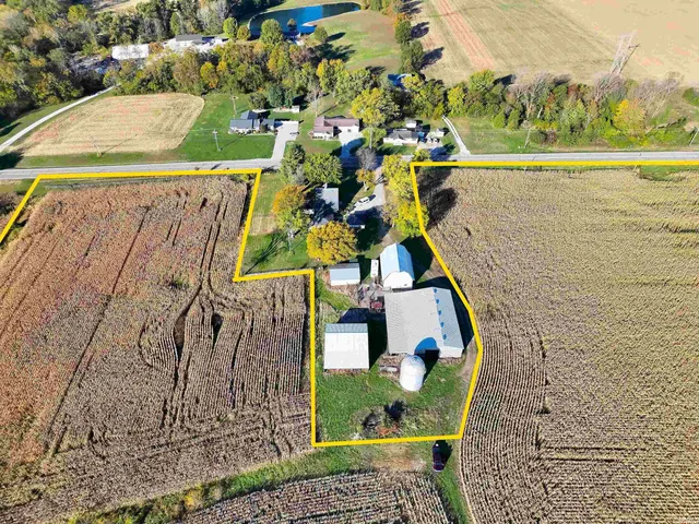 $299,000 | 13762 Highway 231, Loogootee, IN 47553