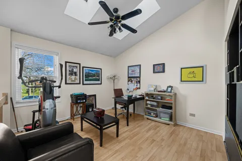 $299,000 | 1376 Longacre Lane, Wheeling, IL 60090