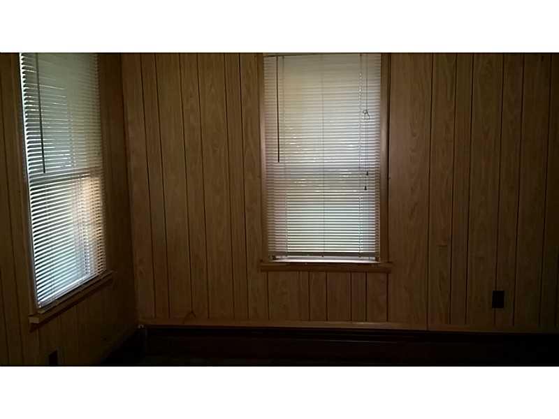 467 Mason Road Tarentum, PA 15084 - Photo 7 of 17 Dining Room.