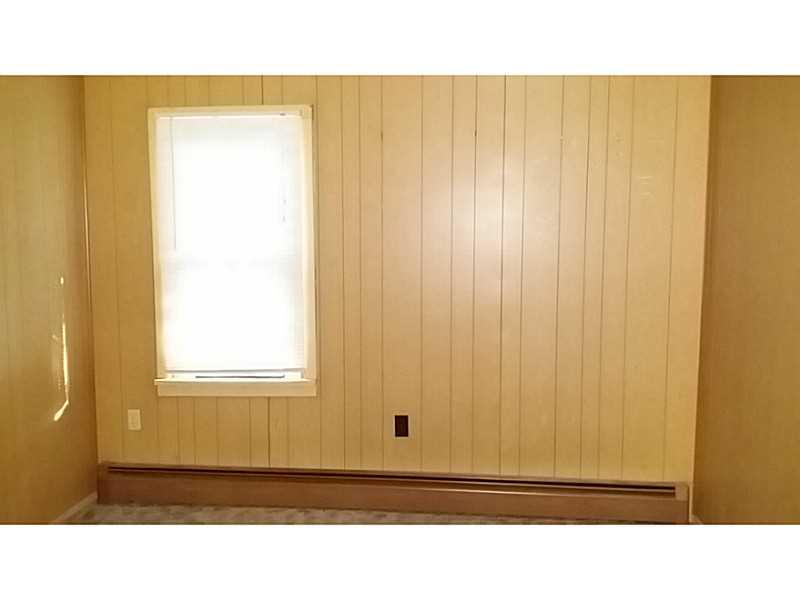 467 Mason Road Tarentum, PA 15084 - Photo 10 of 17 Bedroom.
