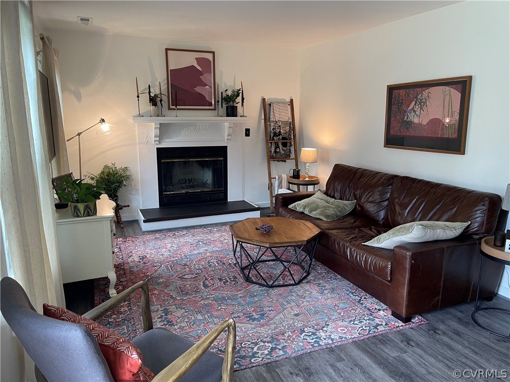 9607 Country Way Road Glen Allen, VA 23060 - Photo 3 of 29 Gallery Image 3
