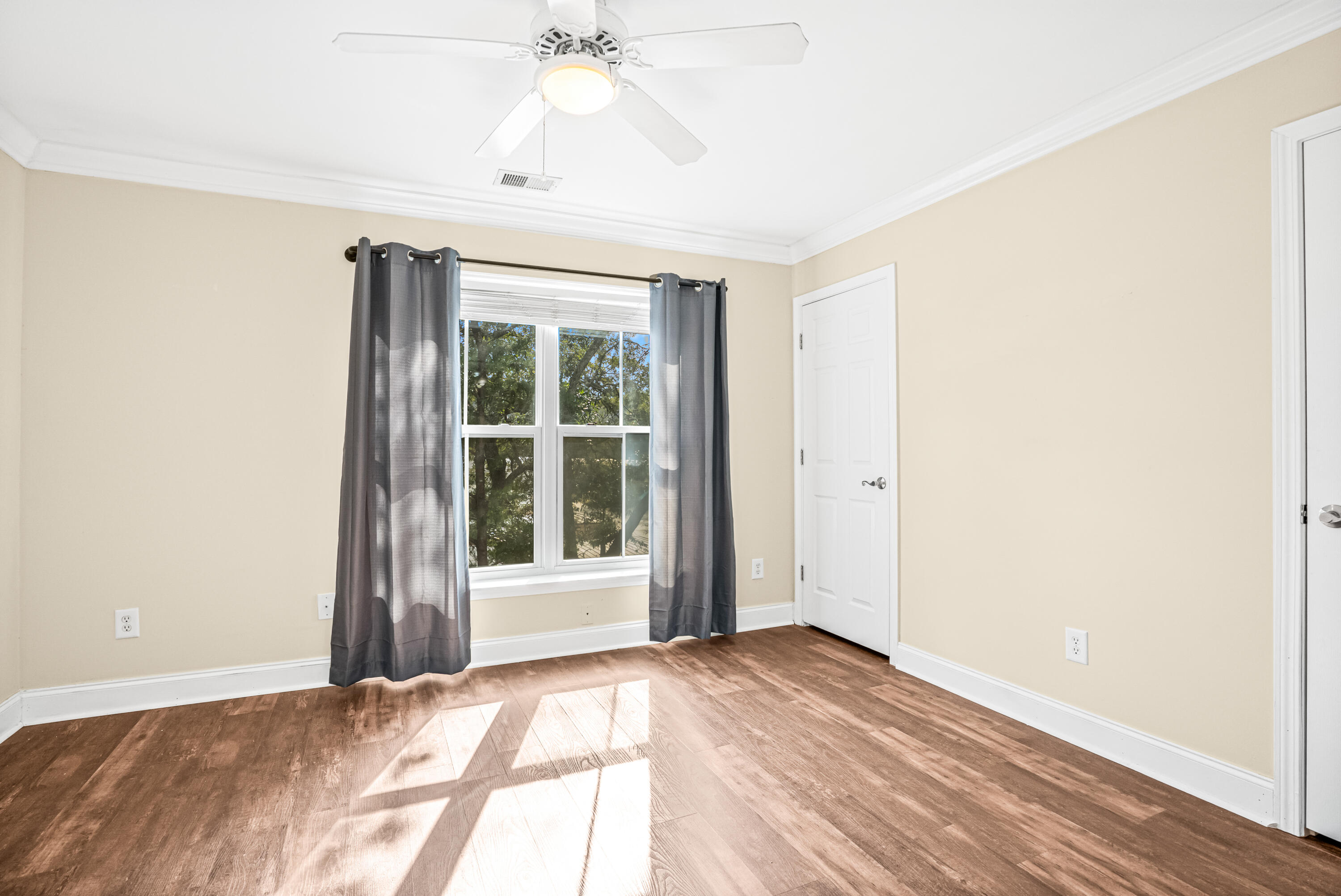 1829 Dogwood Road, Unit 504 Charleston, SC 29414 - Photo 22 of 30 DSC04541