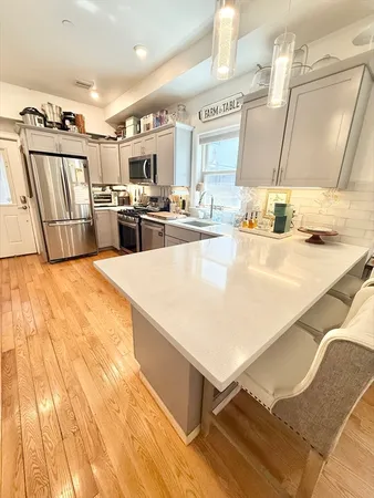 $4,000 | 6 Beech Street, Unit 2, Cambridge, MA 02140