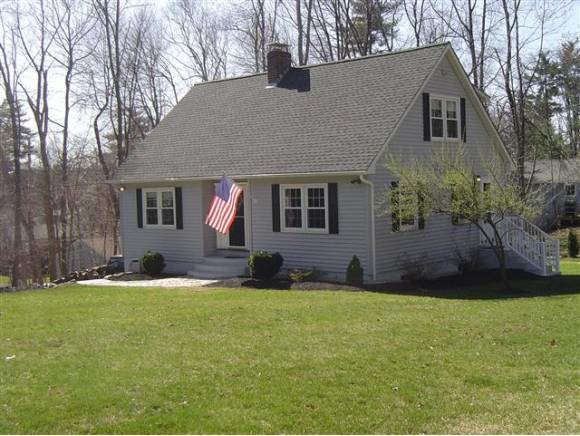 3 Cardiff Road Nashua, NH 03062 - Photo 1 of 1
