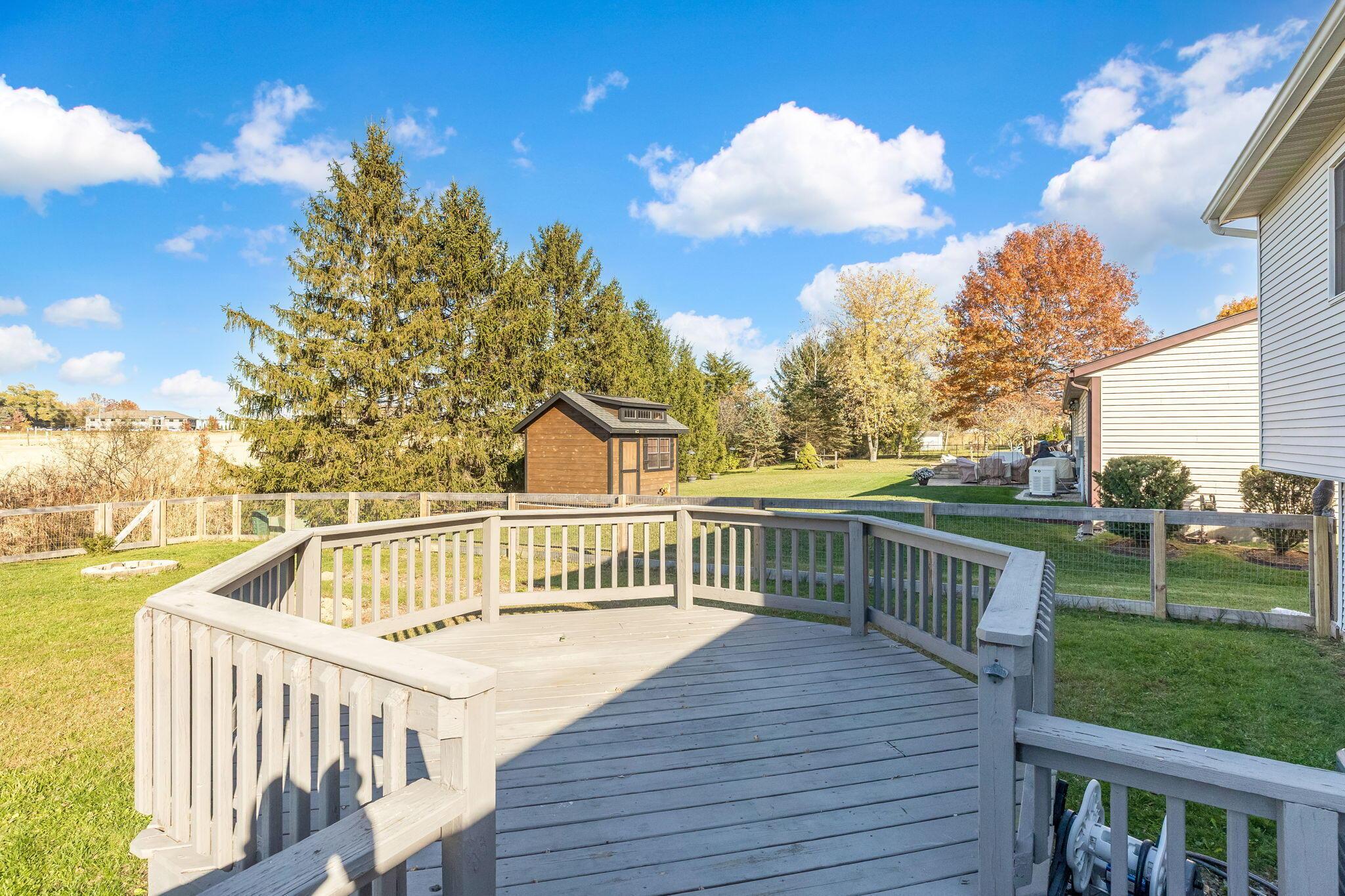 728 Cheshire Road Sunbury, OH 43074 - Photo 16 of 54 rear deck