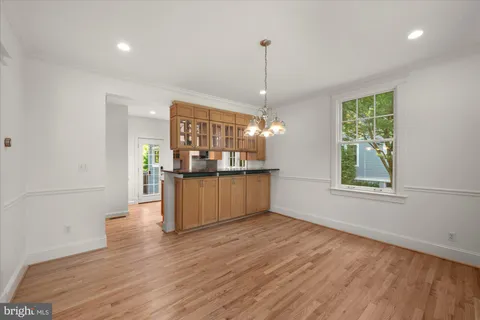$1,050,000 | 3810 Dresden Street, Kensington, MD 20895