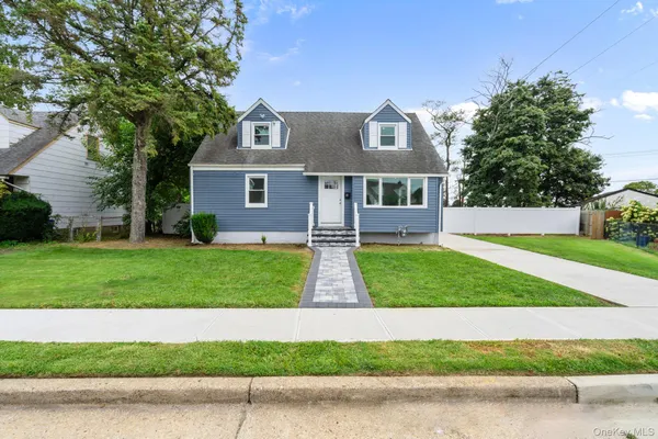 $750,000 | 48 Cliff Avenue, Hempstead, NY 11550