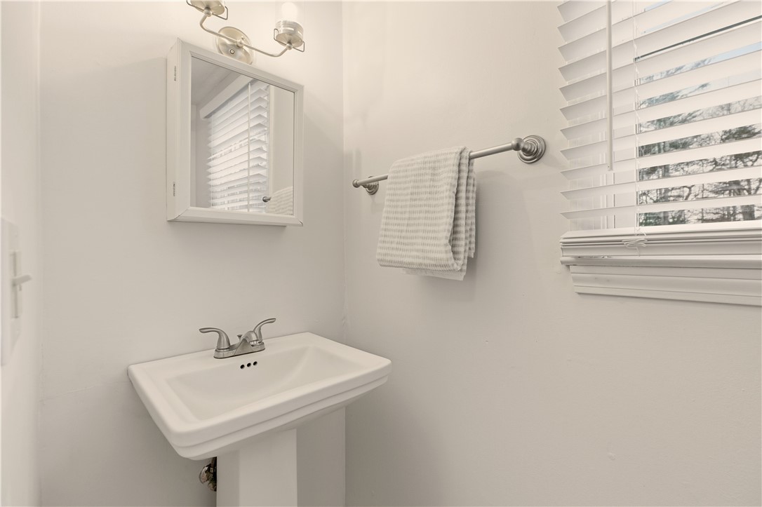 302 Hillsdale Road Richmond, RI 02892 - Photo 25 of 50