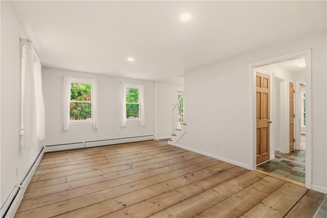 302 Hillsdale Road Richmond, RI 02892 - Photo 5 of 50