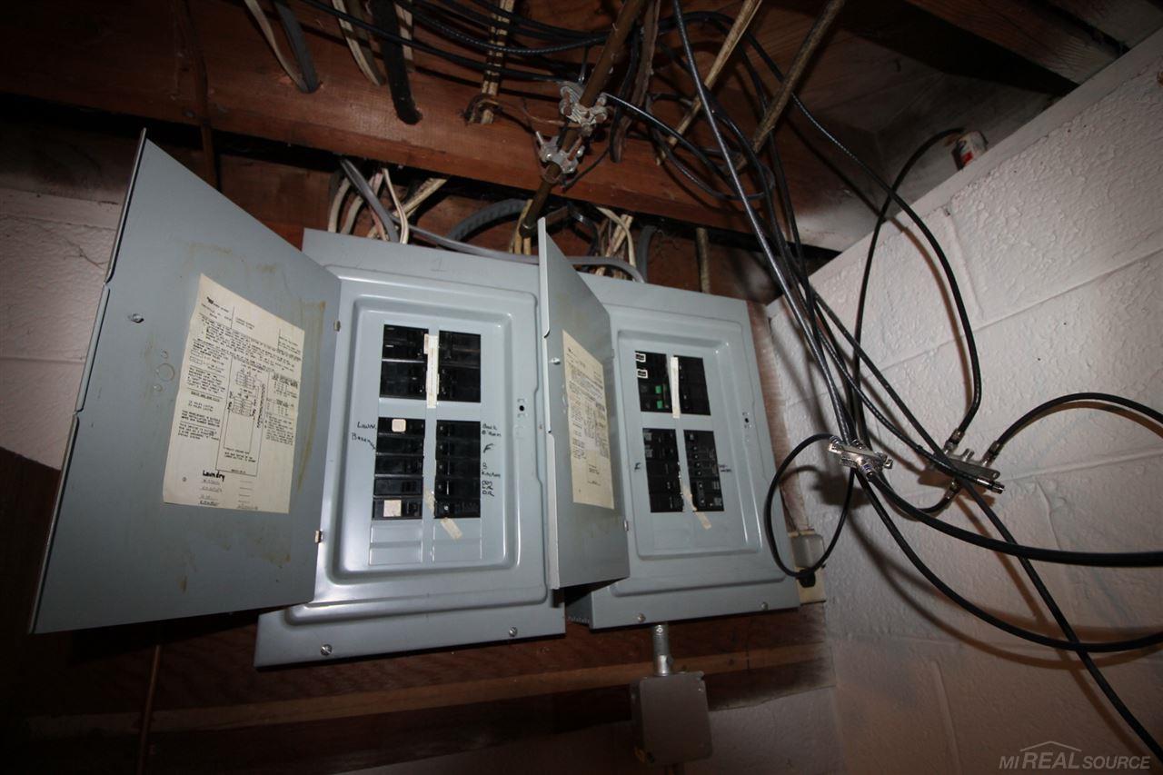 960-962 Trombley Road Grosse Pointe Park, MI 48230 - Photo 28 of 35