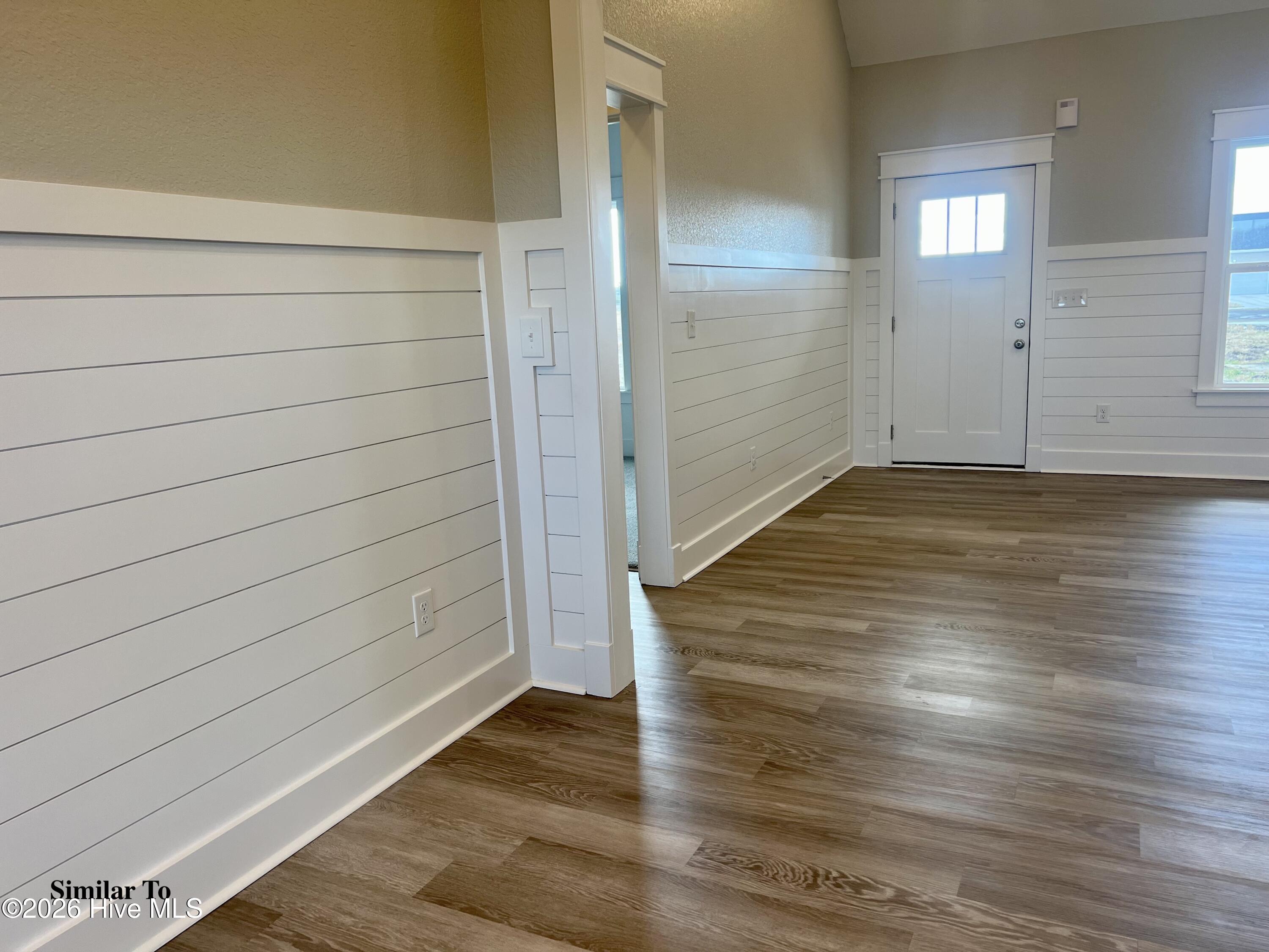 469 North Trotman Road Camden, NC 27921 - Photo 2 of 27 Living Room Detail