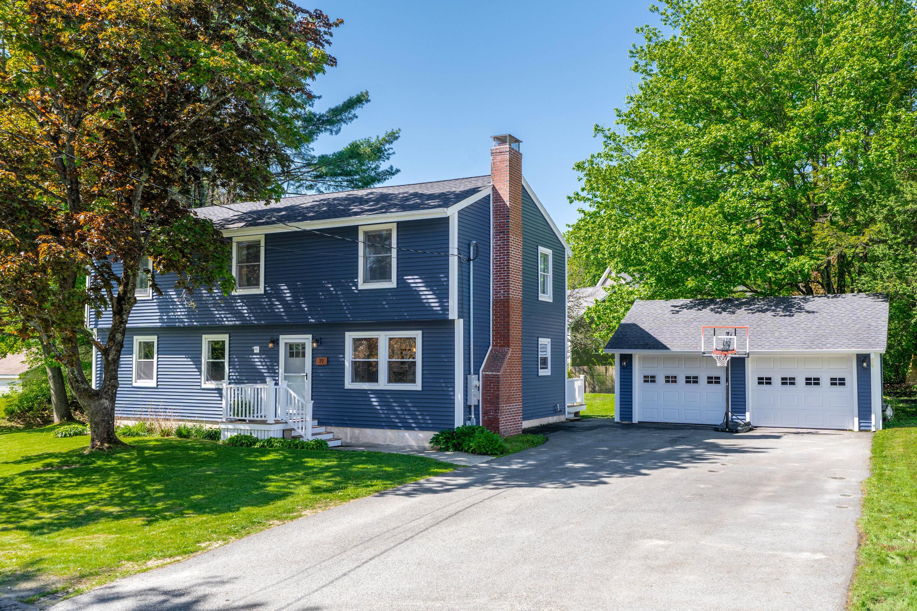 19 Hamlin Road Falmouth, ME 04105 - Photo 1 of 31 19 Hamlin Road, Falmouth