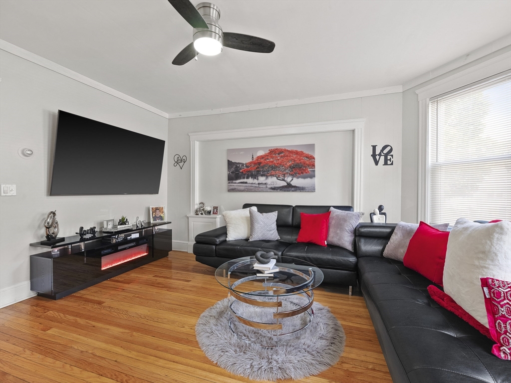 8-10 Edgemere Road, Unit 1 Lynn, MA 01904 - Photo 14 of 36