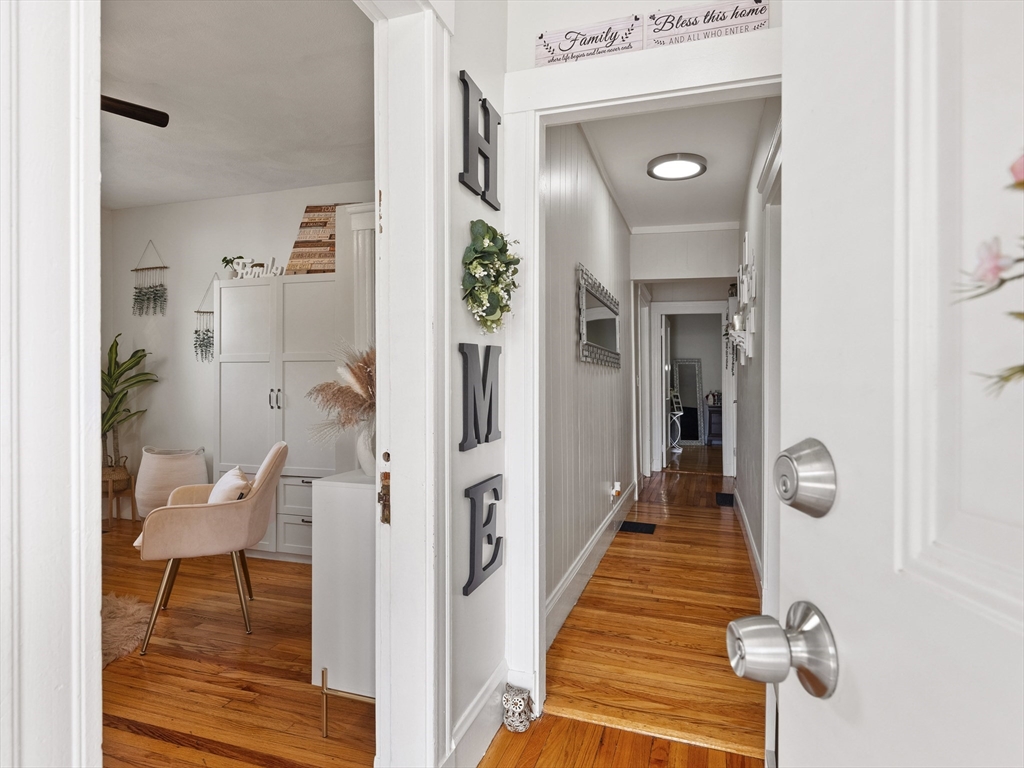 8-10 Edgemere Road, Unit 1 Lynn, MA 01904 - Photo 2 of 36